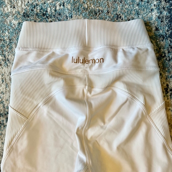 Lululemon New Ambition Tights - Picture 1 of 5